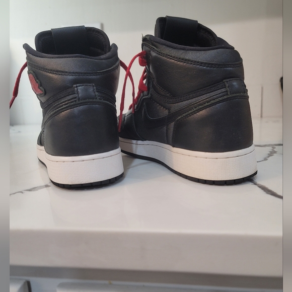 Air Jordan 1 Retro High OG Wmns 7 Youth 5.5 FLAWLESS AND BA!!! Fast shipper - Picture 5 of 12